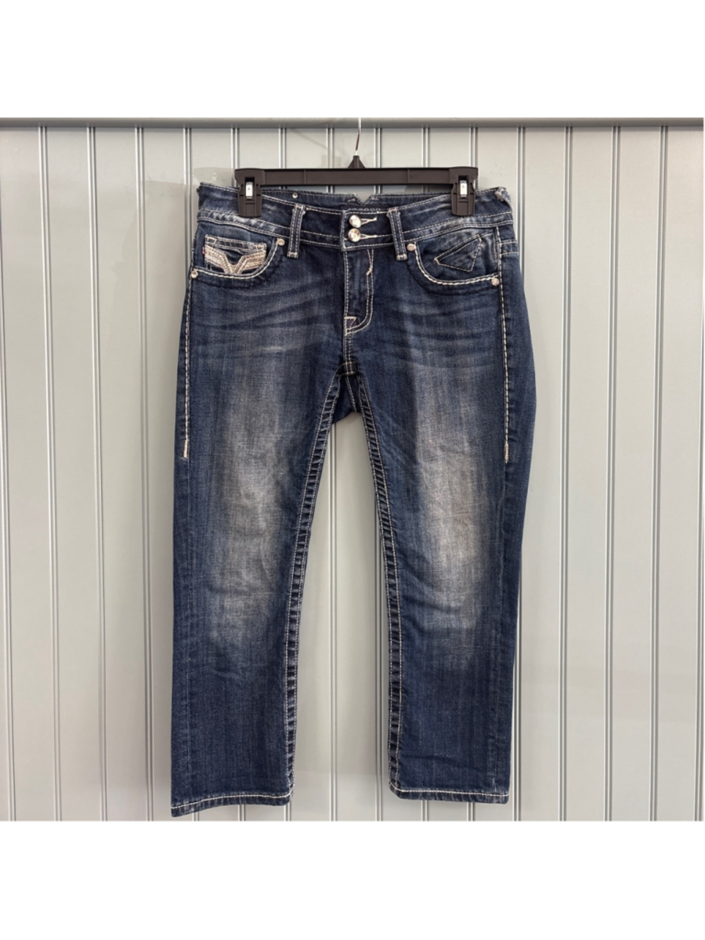 Women's Vigoss Blue Capri Jeans Size 27 with White Stitching